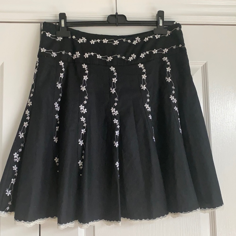 Elegant unique skirt